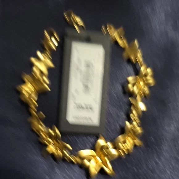 Kate Spade‎ Gold Starfish and Pearl Bracelet - Picture 6 of 7